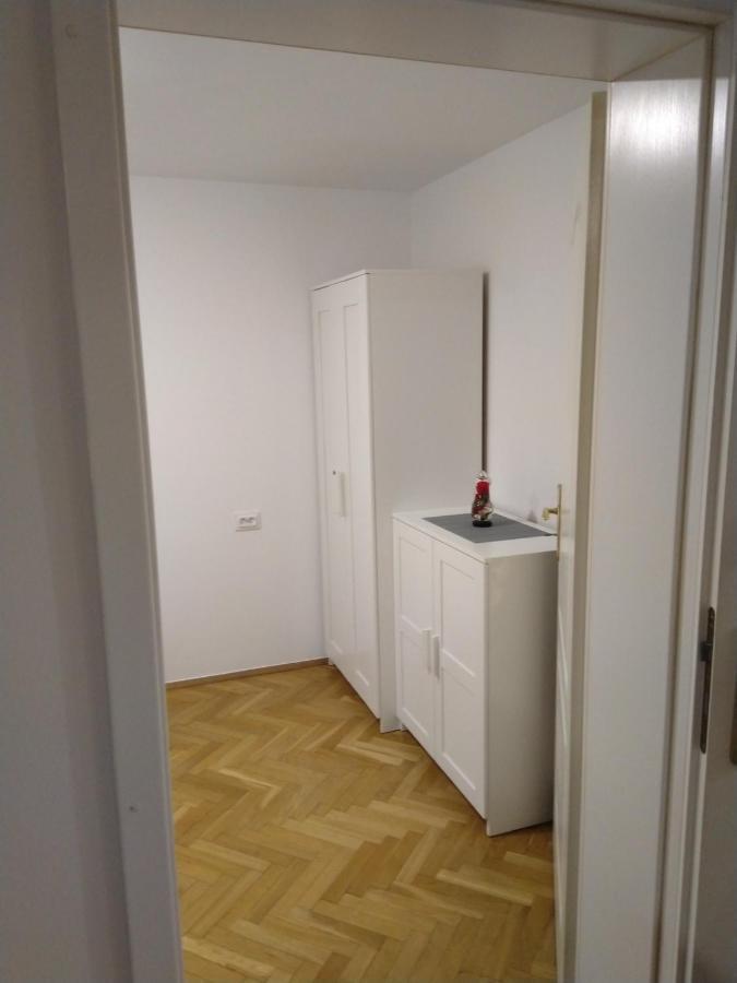 Apartament Zielona Wierzba Blisko Sky Tower Apartment Wroclaw Exterior photo