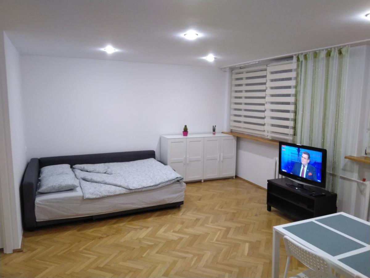 Apartament Zielona Wierzba Blisko Sky Tower Apartment Wroclaw Exterior photo