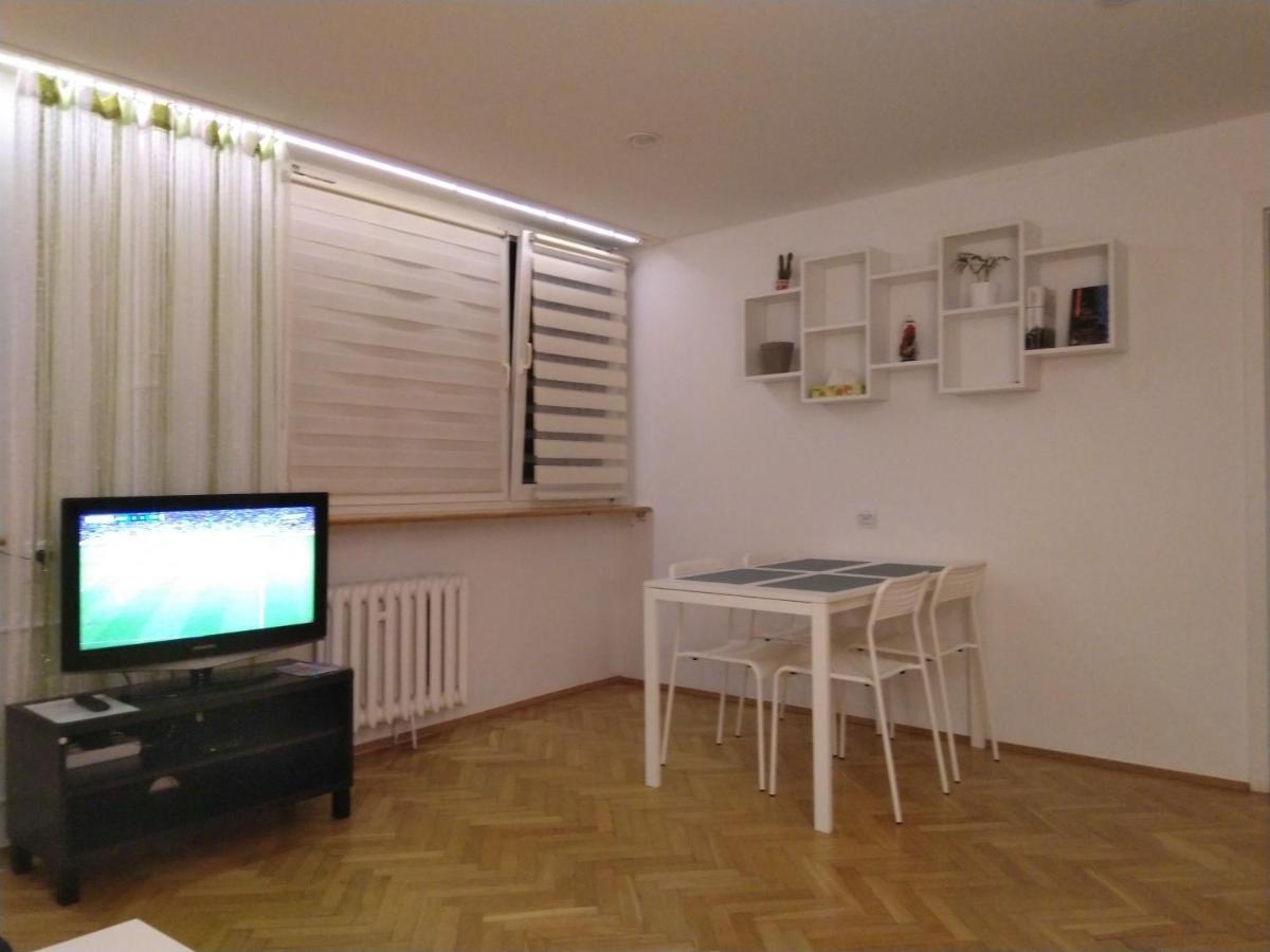 Apartament Zielona Wierzba Blisko Sky Tower Apartment Wroclaw Exterior photo